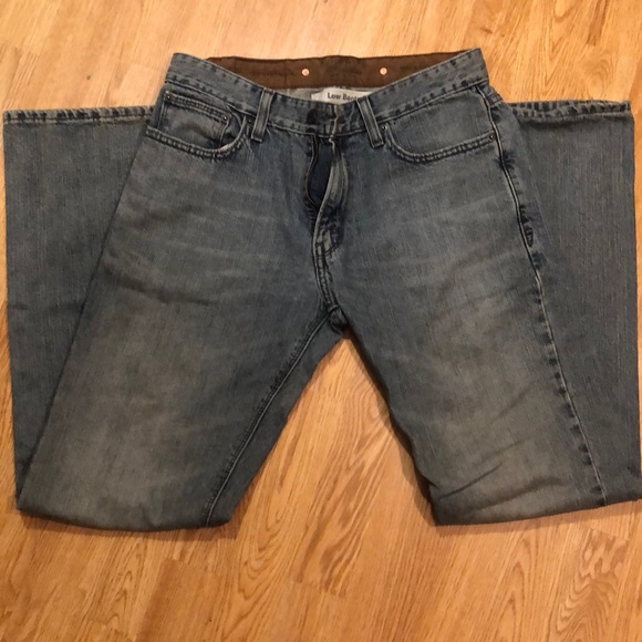 levis authentics signature